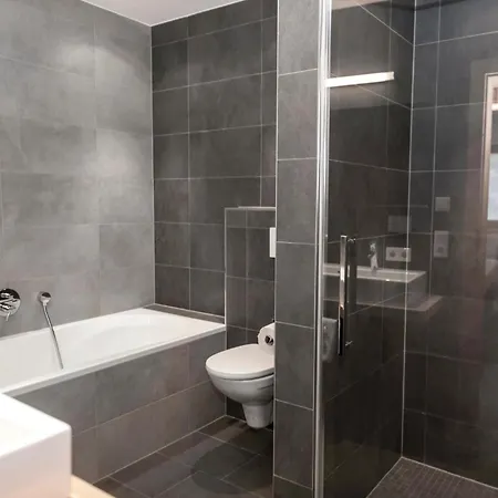 Glacier Estate Ferienpark 4*