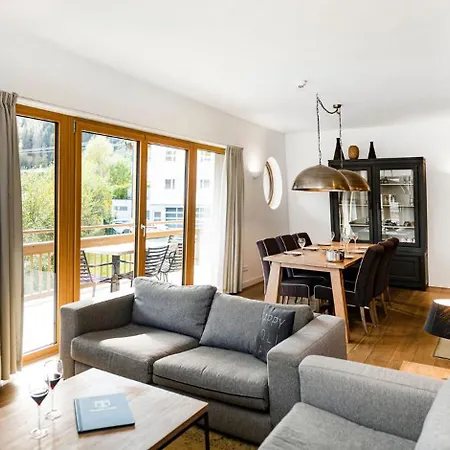 Glacier Estate カプルーン