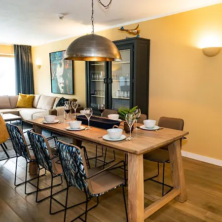 Glacier Estate Holiday park 4*